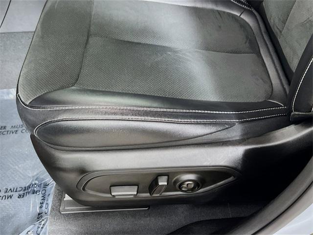 used 2024 Jeep Grand Cherokee car, priced at $27,977