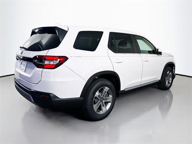new 2025 Honda Pilot car, priced at $44,020