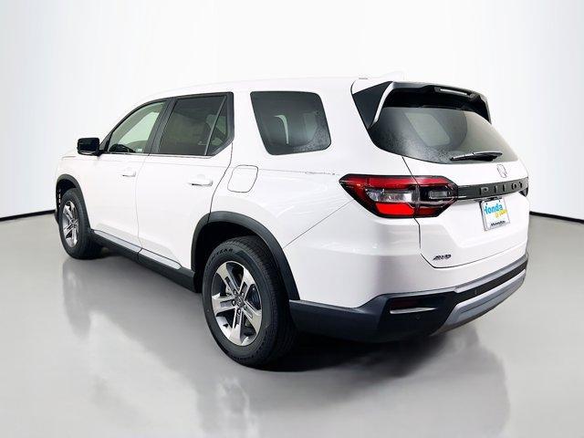 new 2025 Honda Pilot car, priced at $45,520