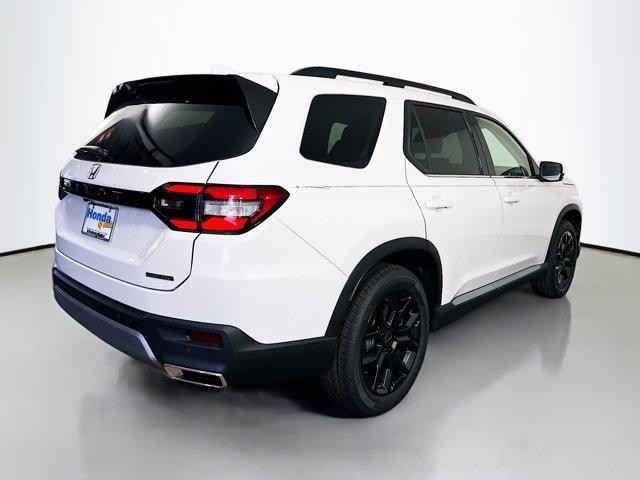 new 2025 Honda Pilot car, priced at $47,512
