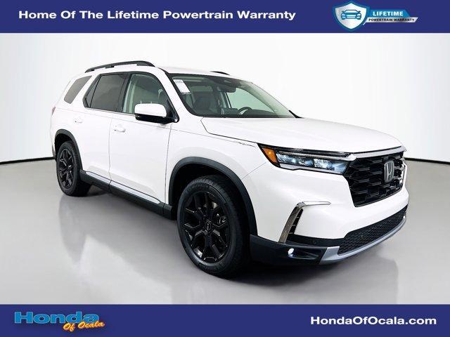new 2025 Honda Pilot car, priced at $47,512