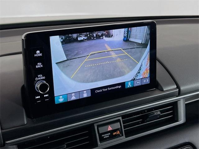 new 2025 Honda Pilot car, priced at $42,990