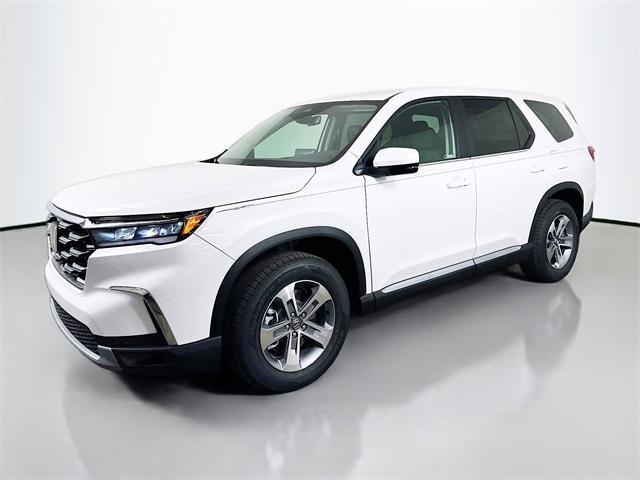 new 2025 Honda Pilot car, priced at $42,990