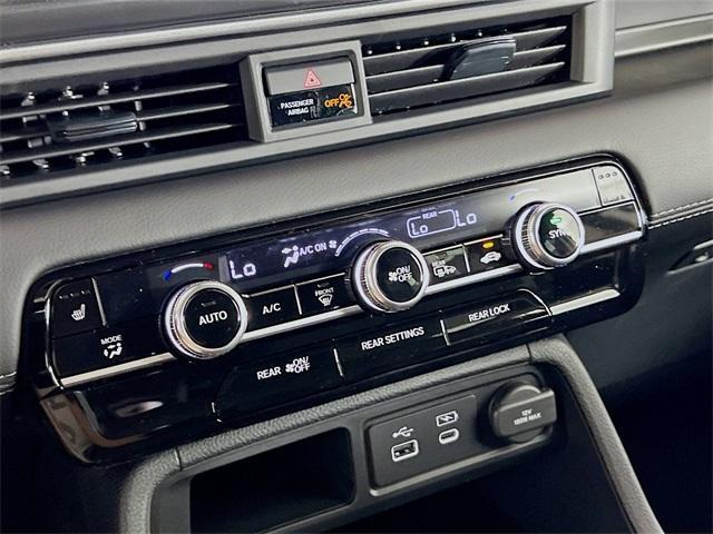 new 2025 Honda Pilot car, priced at $42,990