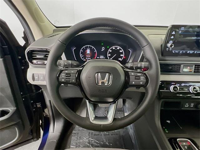 new 2025 Honda Pilot car, priced at $43,111