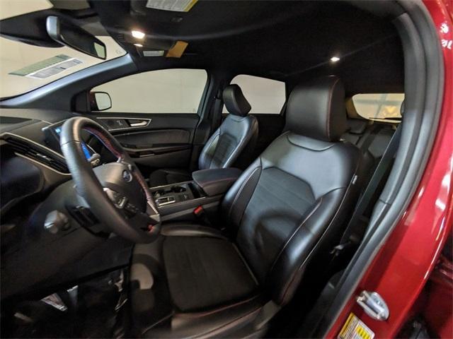 used 2023 Ford Edge car, priced at $25,000