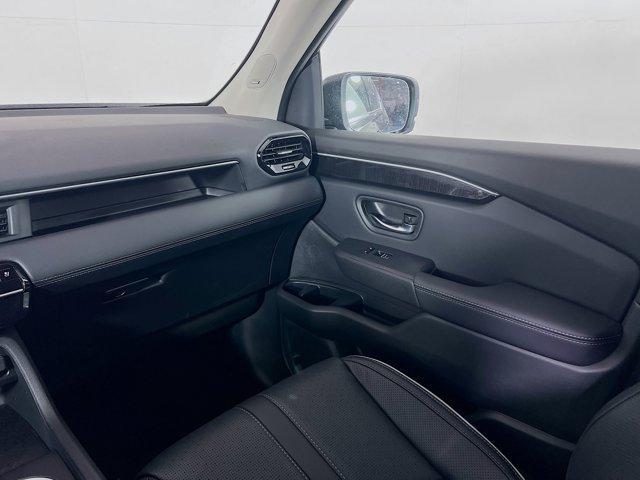 new 2025 Honda Pilot car, priced at $49,088