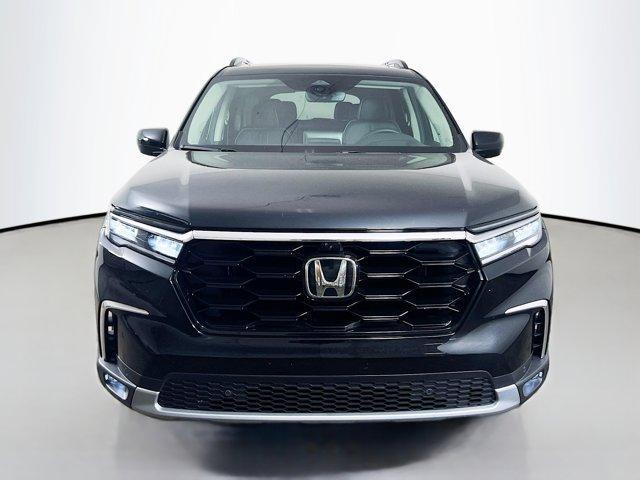 new 2025 Honda Pilot car, priced at $49,088