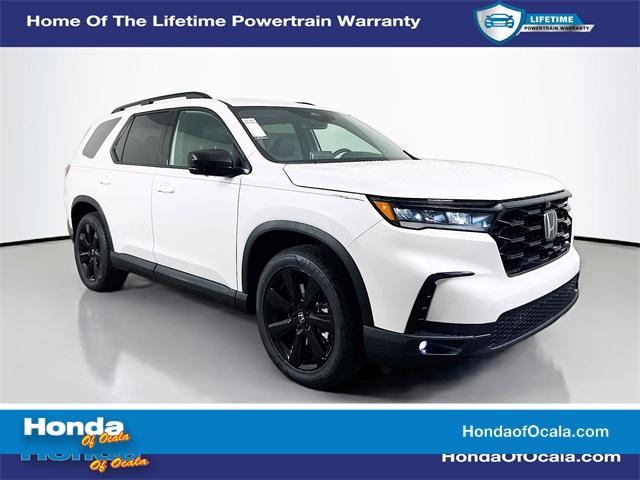 new 2025 Honda Pilot car, priced at $52,352