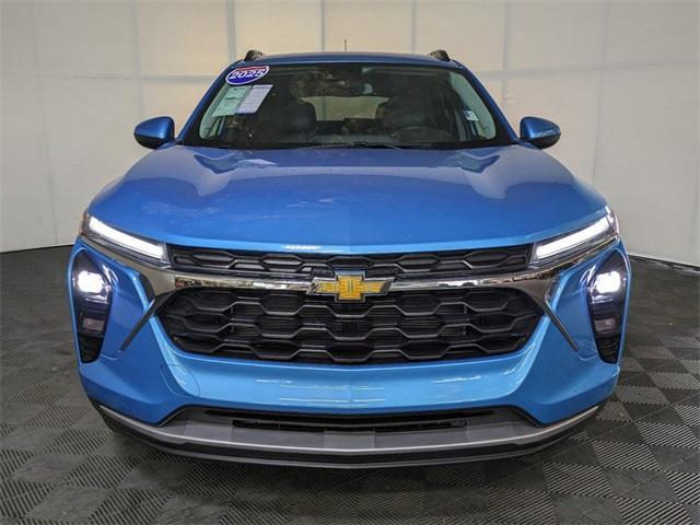 used 2025 Chevrolet Trax car, priced at $23,961