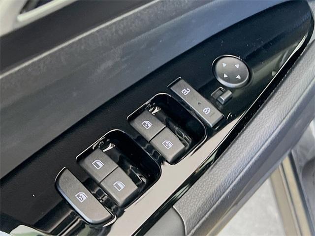 used 2024 Kia Sportage Hybrid car, priced at $27,987
