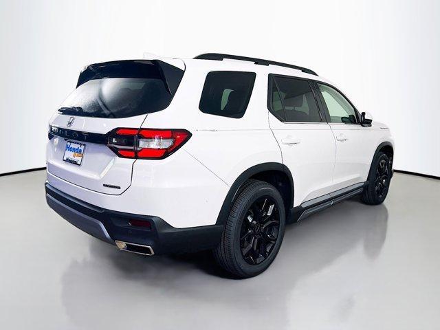 new 2025 Honda Pilot car, priced at $49,688