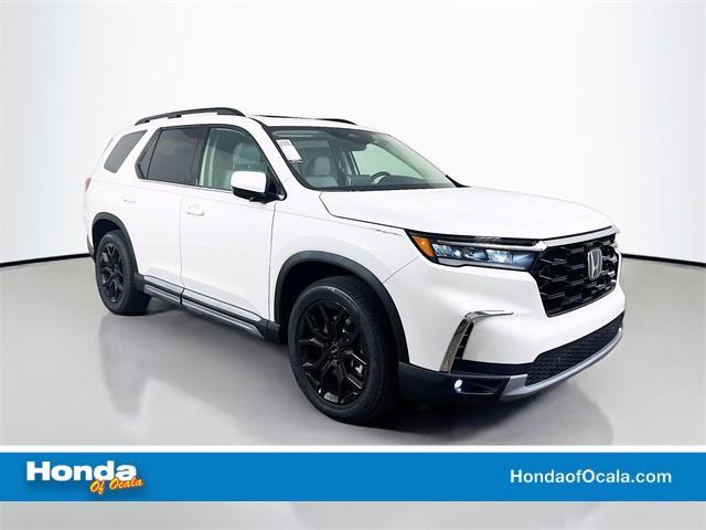 new 2025 Honda Pilot car, priced at $48,188