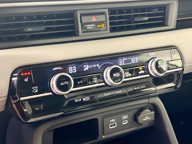 new 2025 Honda Pilot car, priced at $49,688