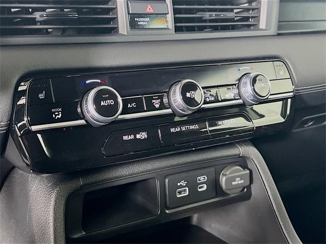 new 2025 Honda Pilot car, priced at $43,473