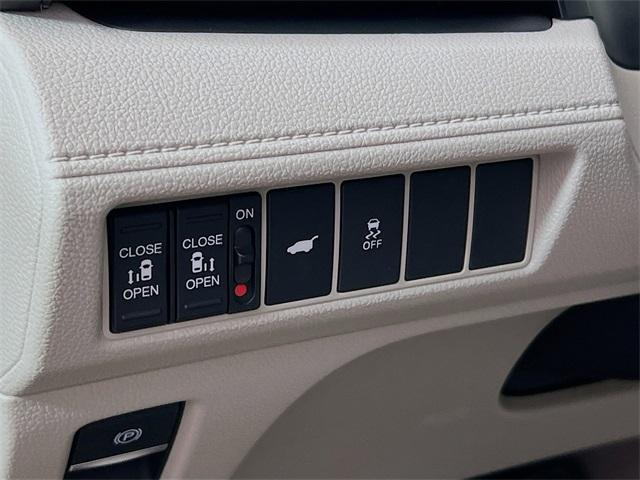 new 2026 Honda Odyssey car, priced at $43,371