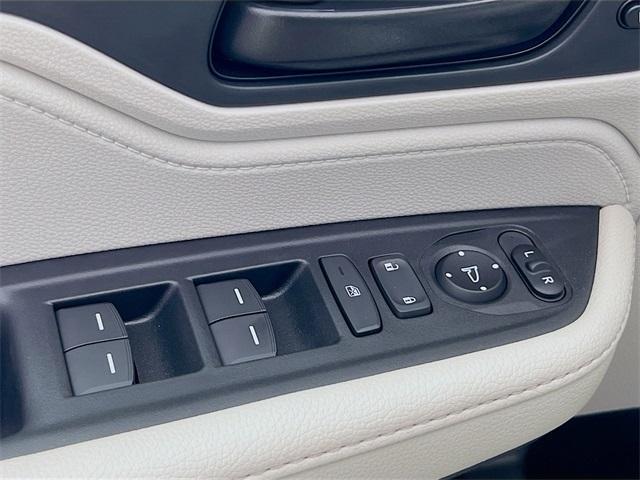 new 2026 Honda Odyssey car, priced at $43,371