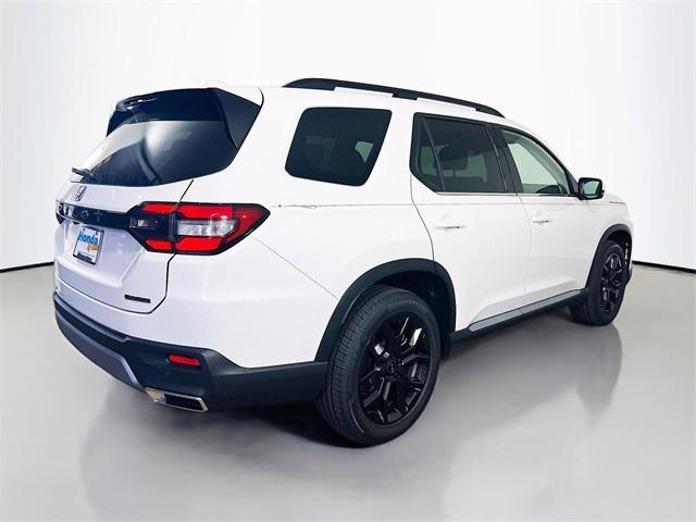 new 2025 Honda Pilot car, priced at $49,463