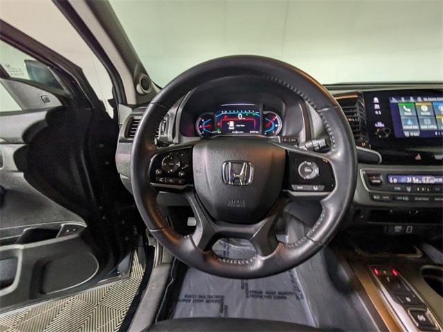 used 2022 Honda Pilot car, priced at $27,272