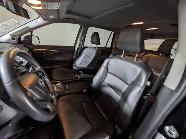 used 2022 Honda Pilot car, priced at $27,272