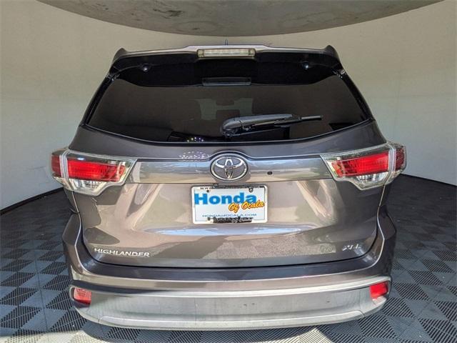 used 2015 Toyota Highlander car, priced at $17,994