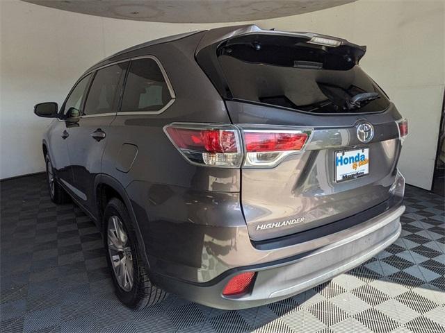 used 2015 Toyota Highlander car, priced at $17,994