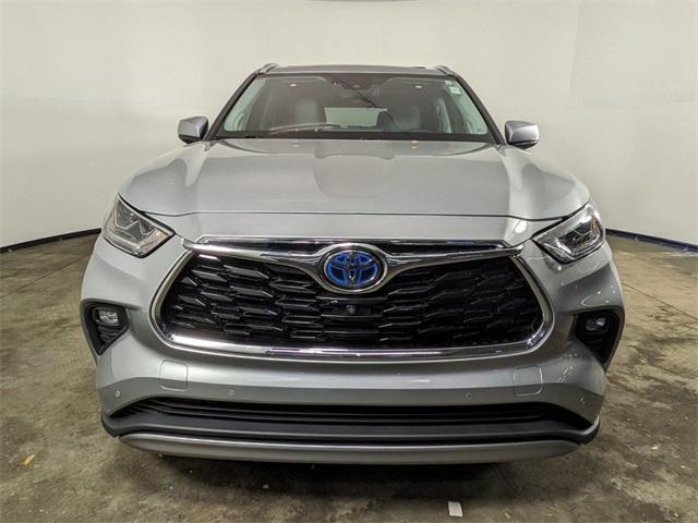 used 2021 Toyota Highlander Hybrid car, priced at $41,721