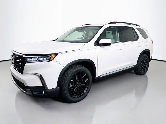new 2025 Honda Pilot car, priced at $49,418