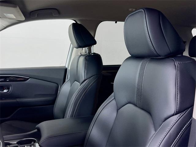 new 2025 Honda Pilot car, priced at $41,490