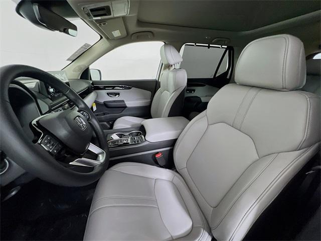 new 2025 Honda Pilot car, priced at $49,463