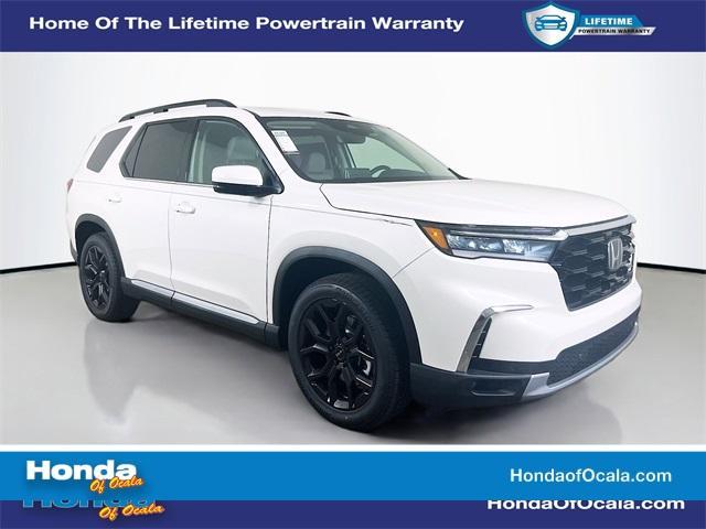 new 2025 Honda Pilot car, priced at $49,463