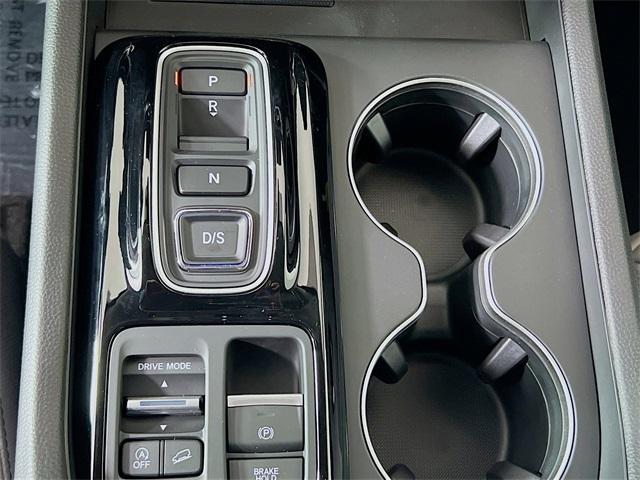 new 2025 Honda Pilot car, priced at $42,945