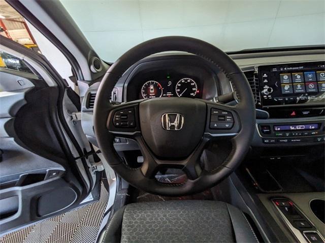 new 2025 Honda Ridgeline car, priced at $42,256