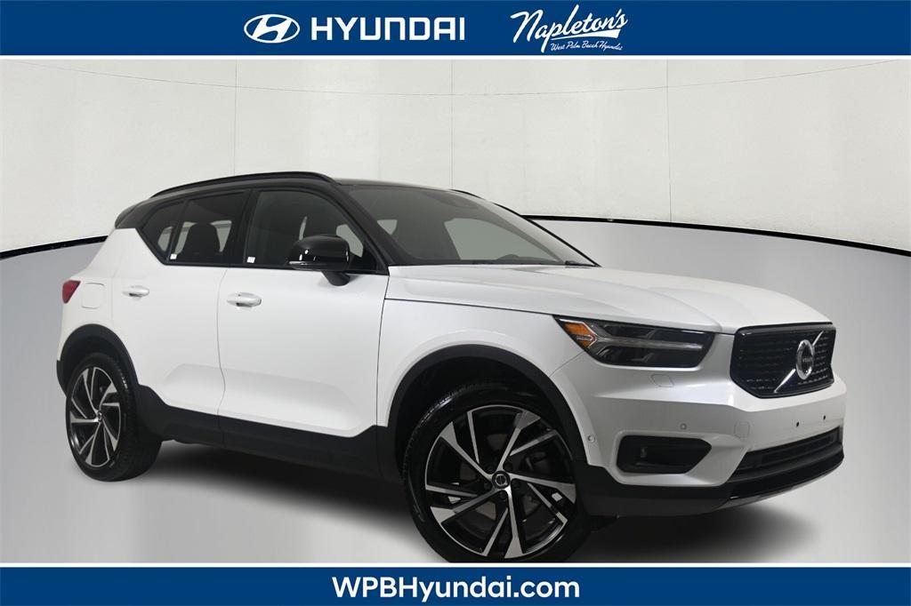 used 2021 Volvo XC40 car, priced at $31,547