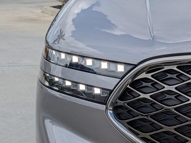 new 2025 Genesis G90 car, priced at $100,685