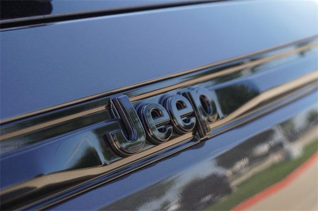 new 2025 Jeep Grand Cherokee car, priced at $43,438