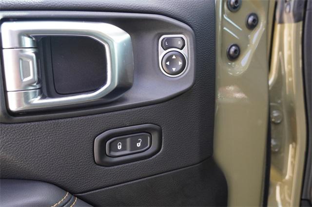 new 2025 Jeep Gladiator car, priced at $45,702