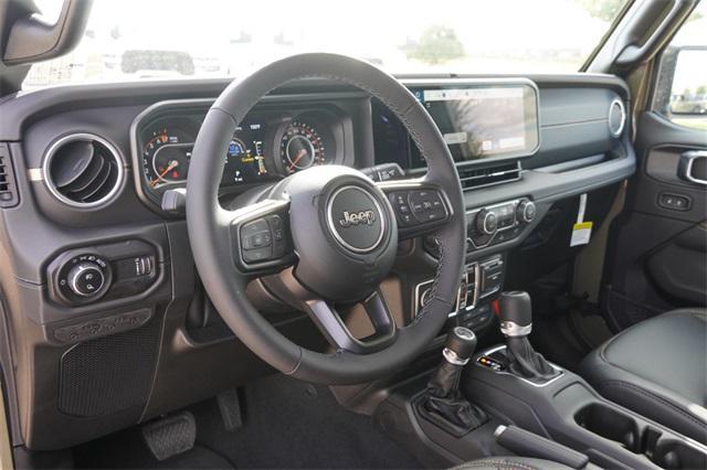 new 2025 Jeep Gladiator car, priced at $45,702