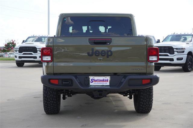 new 2025 Jeep Gladiator car, priced at $45,702
