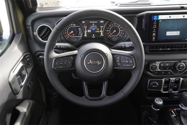 new 2025 Jeep Gladiator car, priced at $45,702