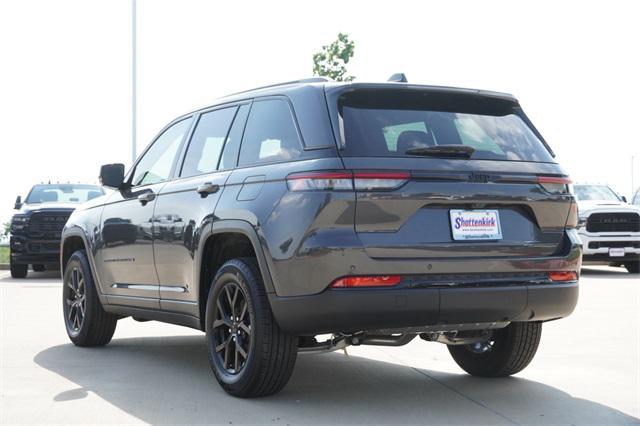 new 2025 Jeep Grand Cherokee car, priced at $35,780