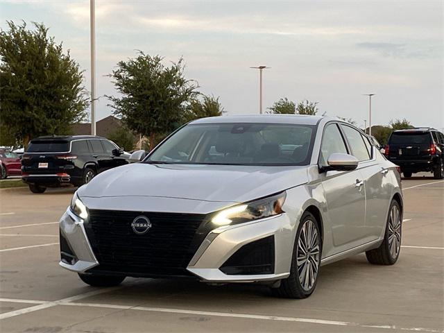 used 2023 Nissan Altima car, priced at $21,856
