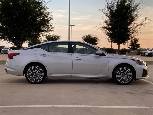used 2023 Nissan Altima car, priced at $21,856