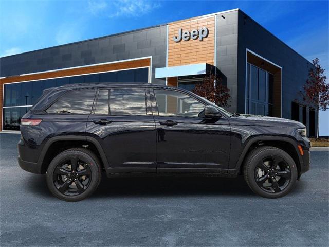 new 2024 Jeep Grand Cherokee car, priced at $41,855