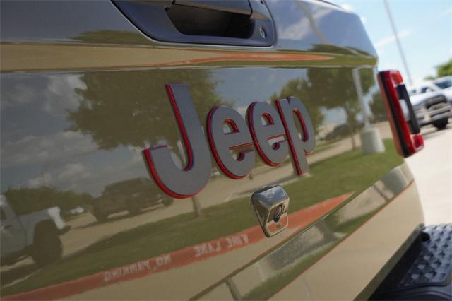 new 2025 Jeep Gladiator car, priced at $54,644