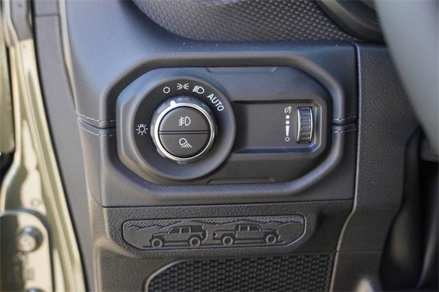 new 2025 Jeep Gladiator car, priced at $54,644