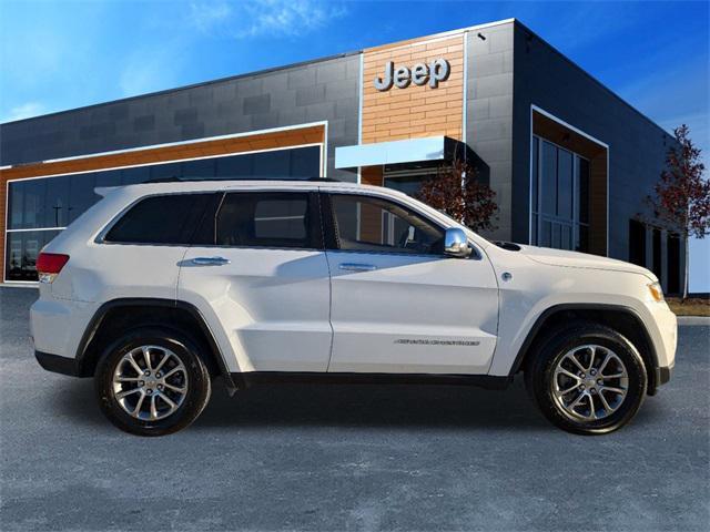 used 2015 Jeep Grand Cherokee car, priced at $15,700