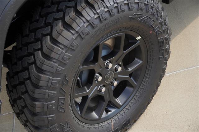 new 2025 Jeep Wrangler car, priced at $48,517