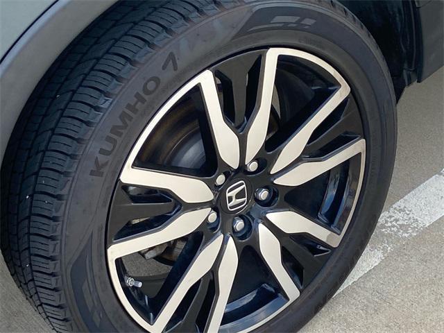 used 2021 Honda Pilot car, priced at $28,602