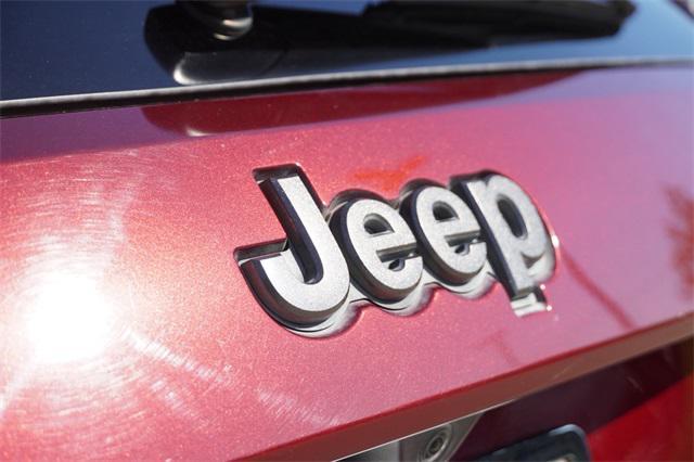 used 2020 Jeep Grand Cherokee car, priced at $25,388